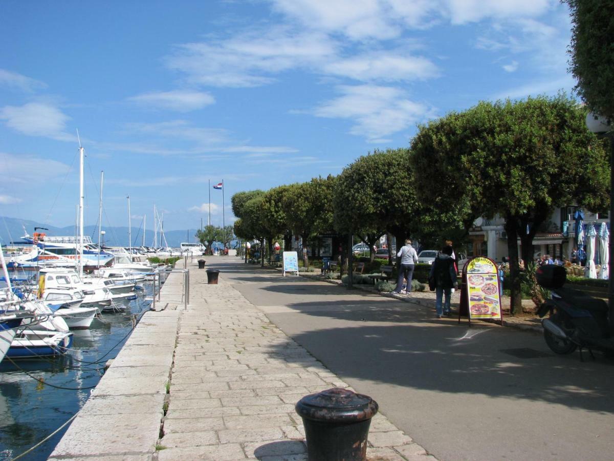 Holiday Home On Island Of Krk Malinska Extérieur photo
